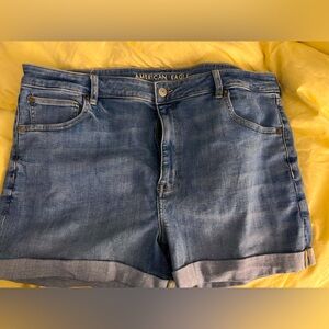 American Eagle Jean shorts size 20. Used once! Perfect condition.